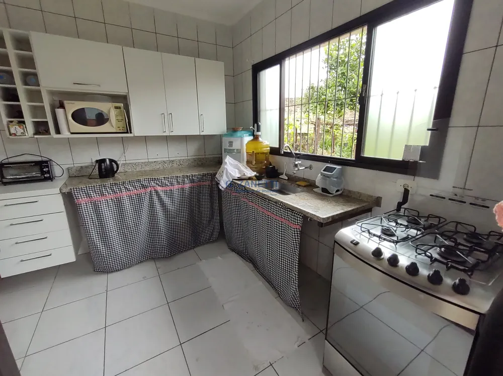 Casa, 3 quartos, 207 m² - Foto 3