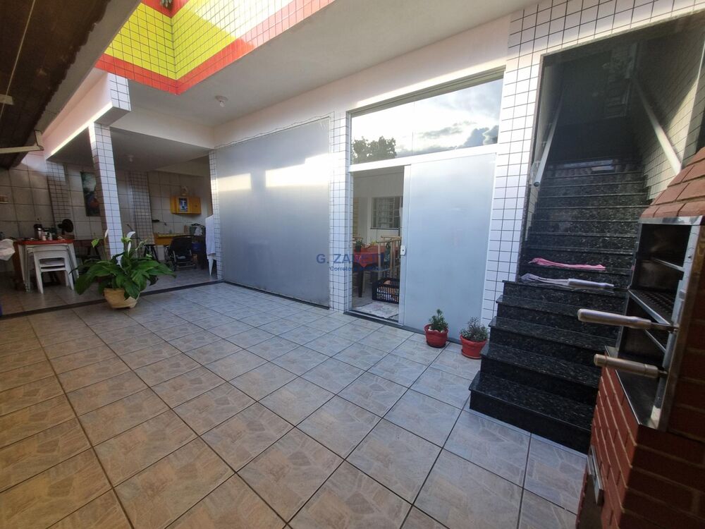 Sobrado, 5 quartos, 403 m² - Foto 2