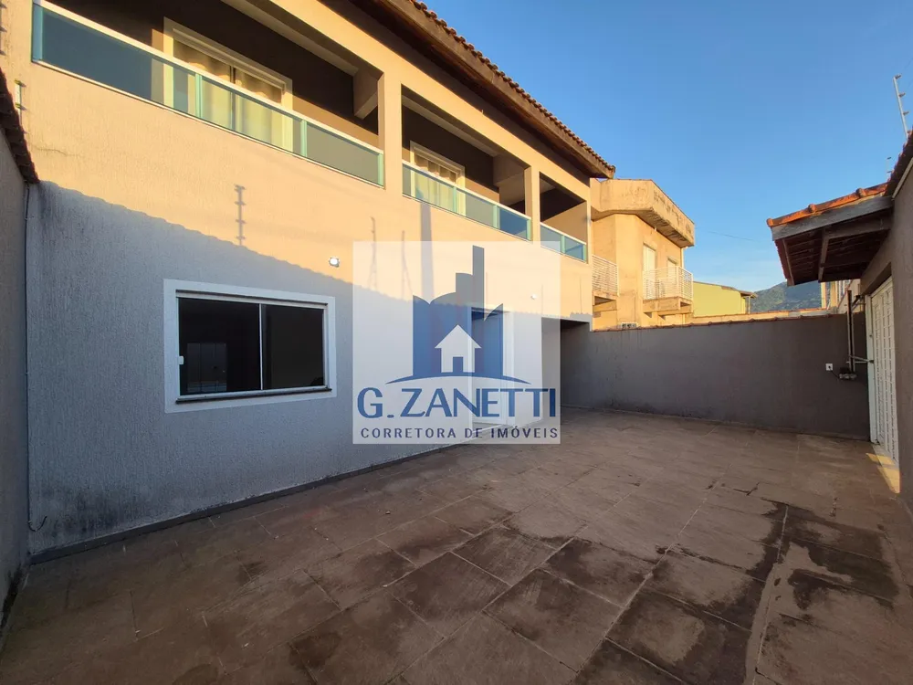 Casa, 3 quartos, 220 m² - Foto 1