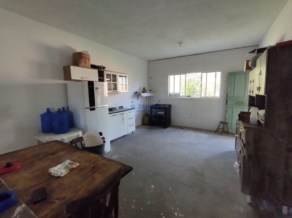 Casa, 5 quartos, 230 m² - Foto 1