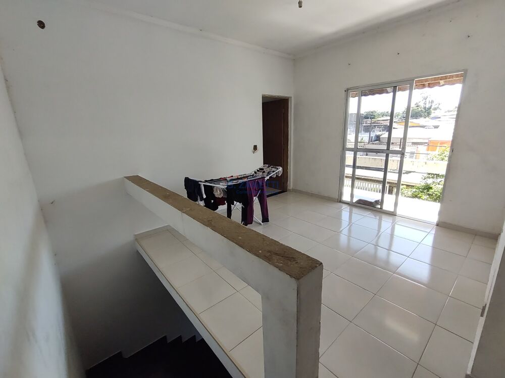 Casa, 5 quartos, 230 m² - Foto 2