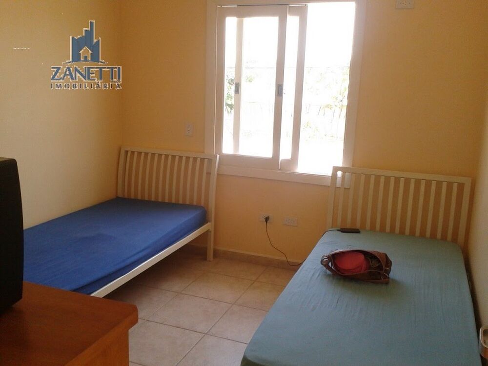 Casa de Condomínio à venda com 3 quartos, 148m² - Foto 2