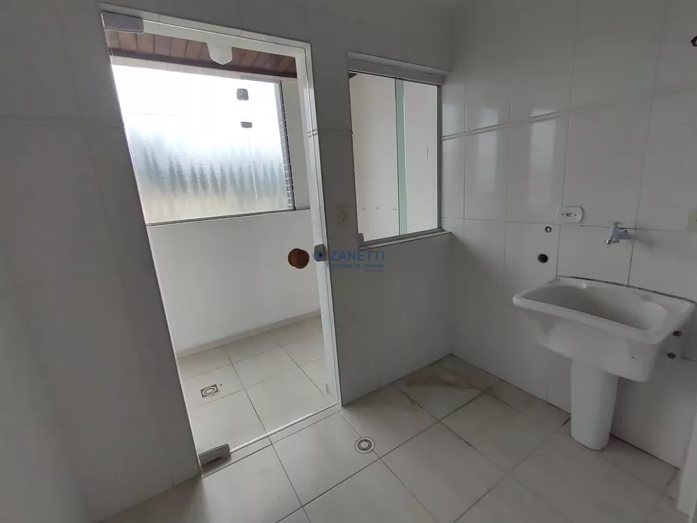 Apartamento à venda com 3 quartos, 130m² - Foto 3