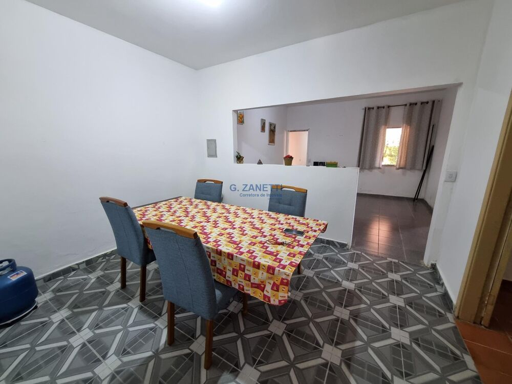 Casa, 4 quartos, 165 m² - Foto 1