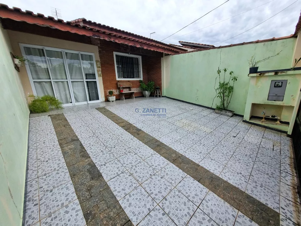 Casa para alugar com 2 quartos, 75m² - Foto 1