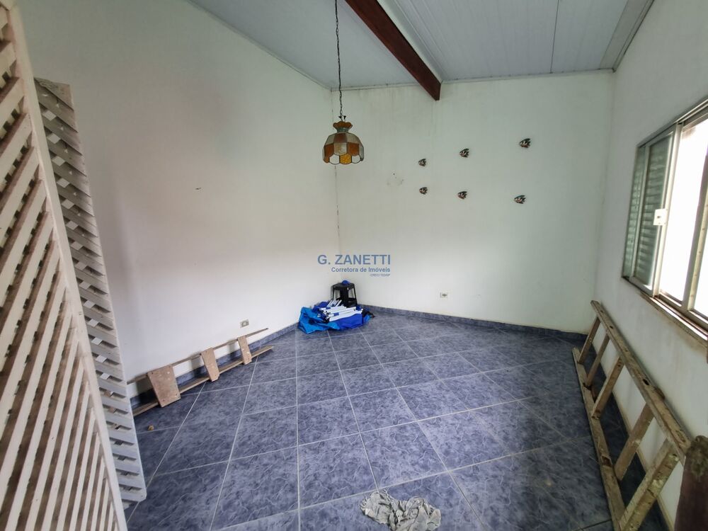 Casa para alugar com 5 quartos, 249m² - Foto 8