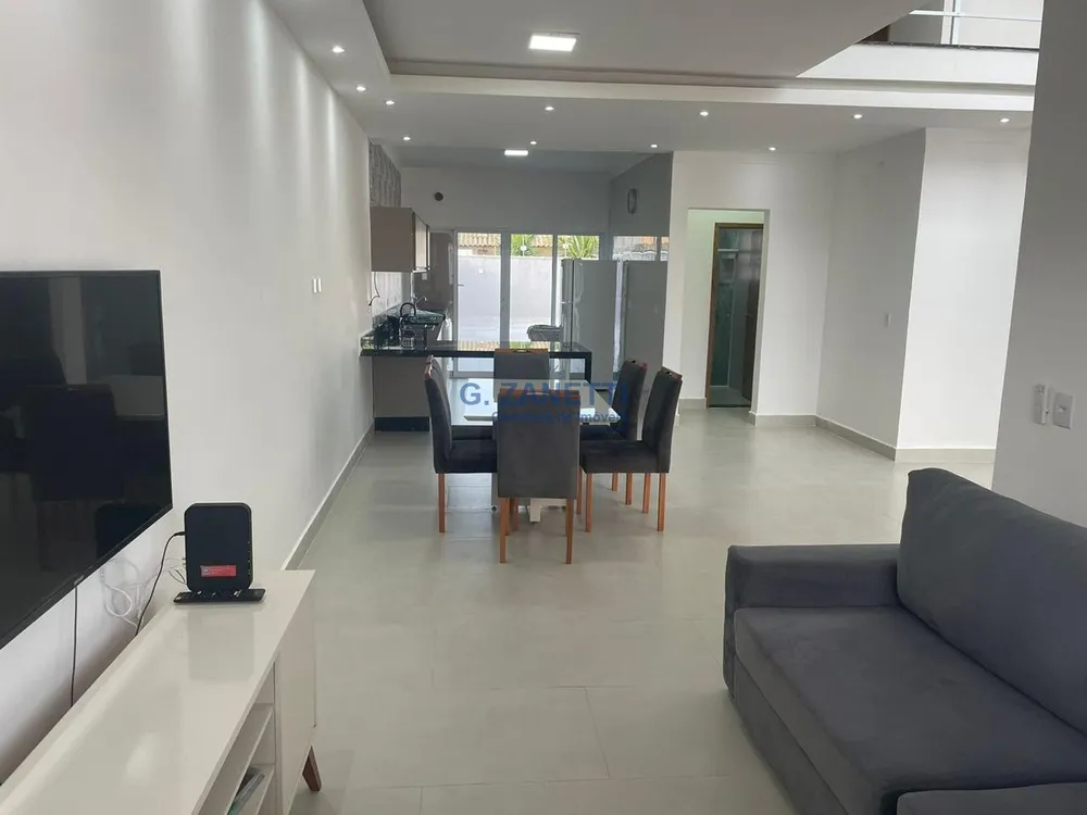 Casa, 4 quartos, 240 m² - Foto 9