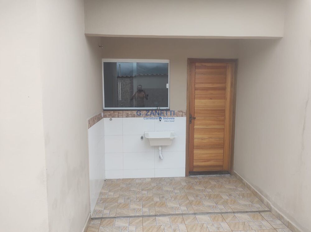 Casa, 2 quartos, 72 m² - Foto 1