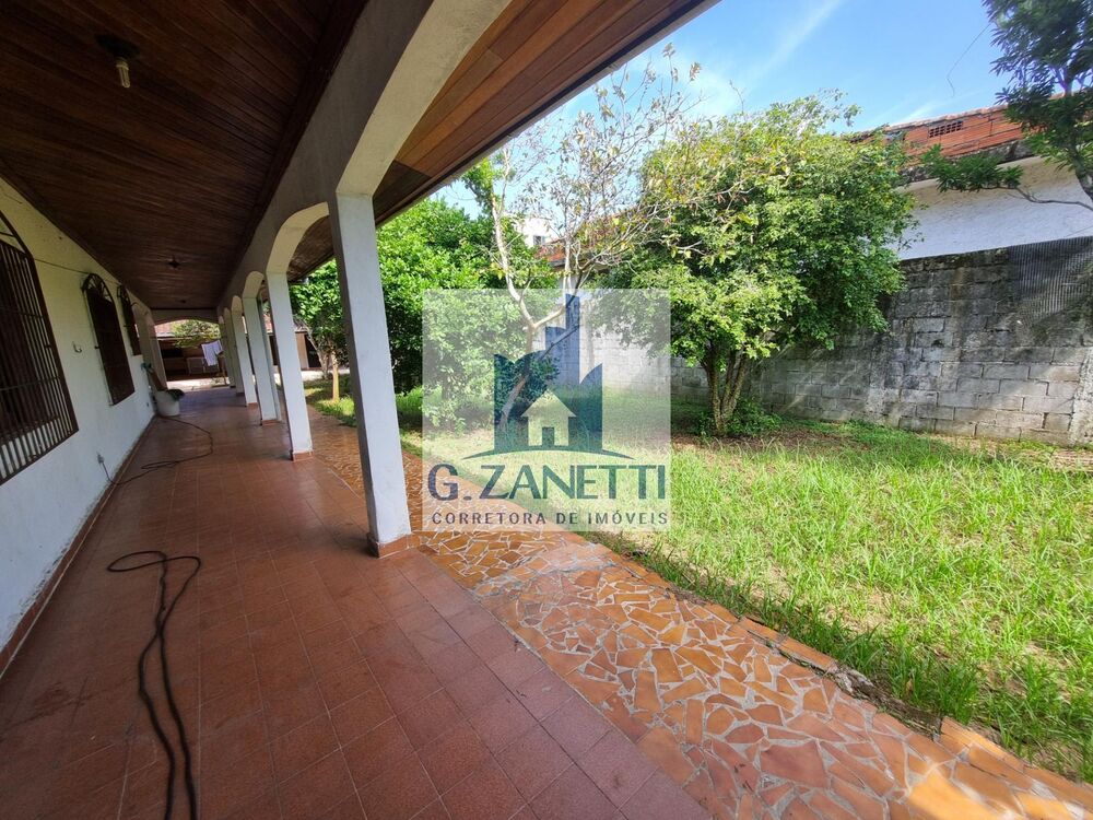 Casa, 3 quartos, 307 m² - Foto 1