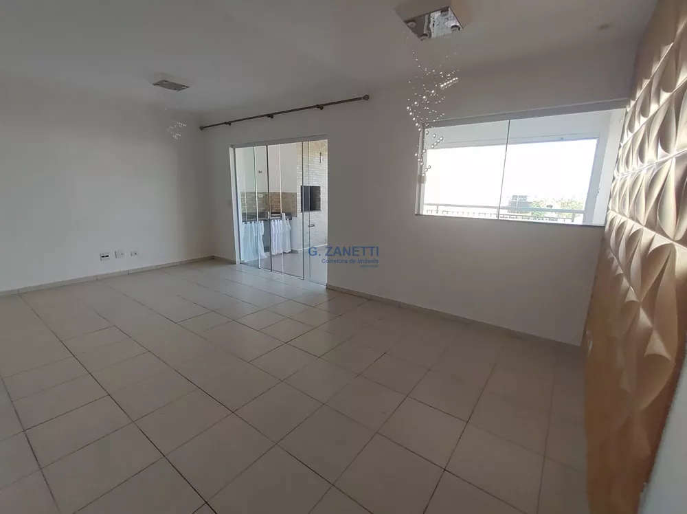 Apartamento à venda com 3 quartos, 130m² - Foto 3