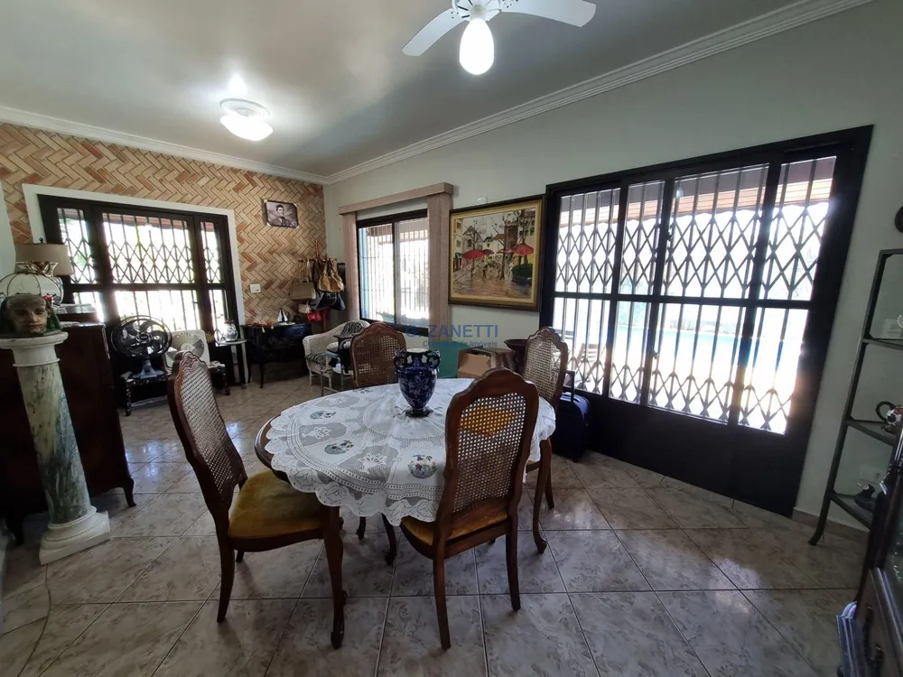 Casa, 3 quartos, 257 m² - Foto 4
