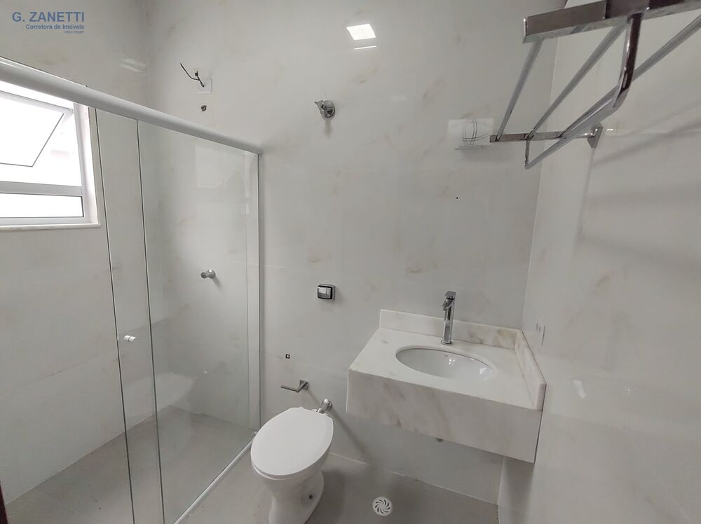 Casa de Condomínio à venda com 7 quartos, 412m² - Foto 2