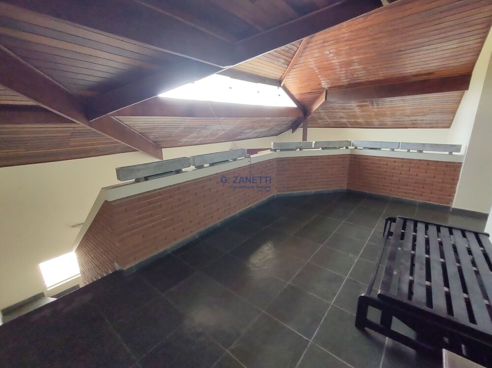 Casa à venda e aluguel com 4 quartos, 264m² - Foto 3