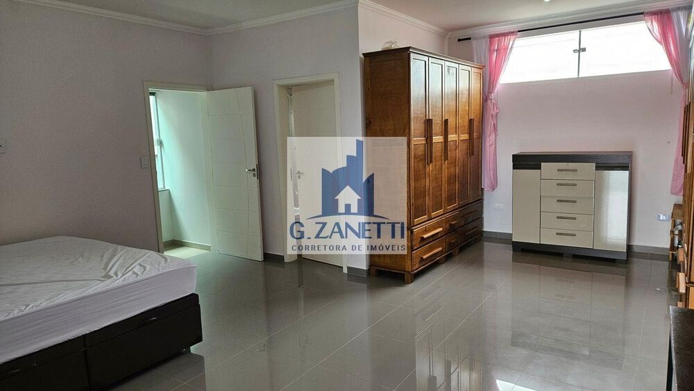 Casa à venda com 3 quartos, 175m² - Foto 1