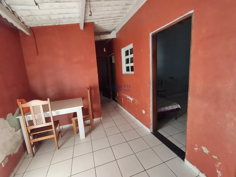 Casa à venda com 3 quartos, 64m² - Foto 8