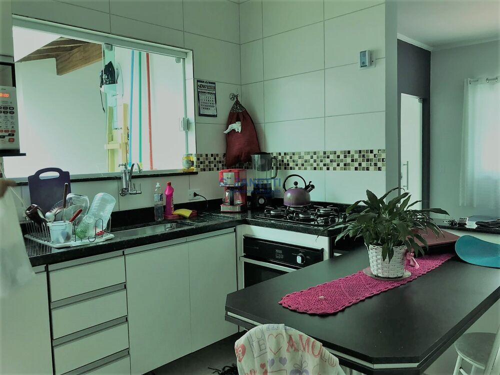 Casa, 3 quartos, 80 m² - Foto 2