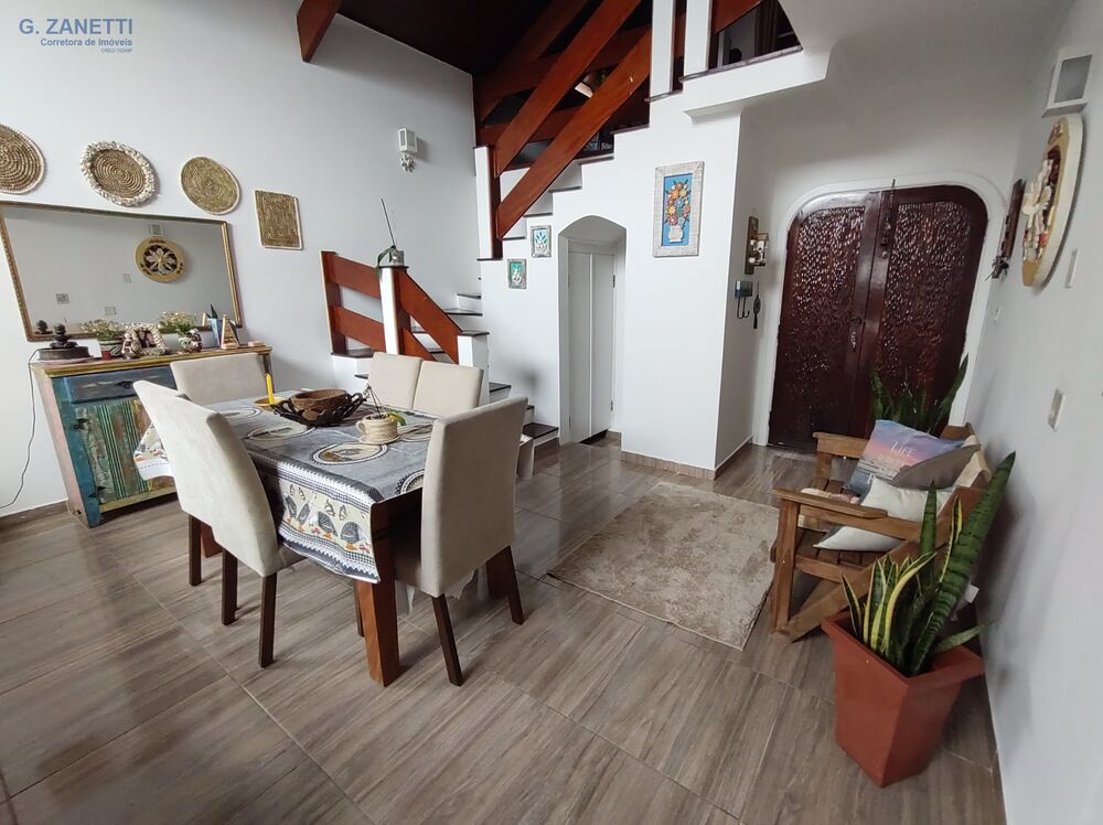 Casa, 4 quartos, 280 m² - Foto 1