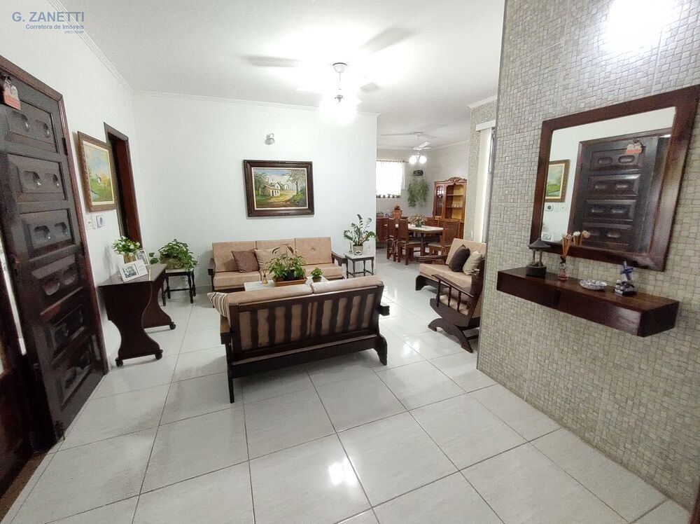 Casa, 4 quartos, 210 m² - Foto 4