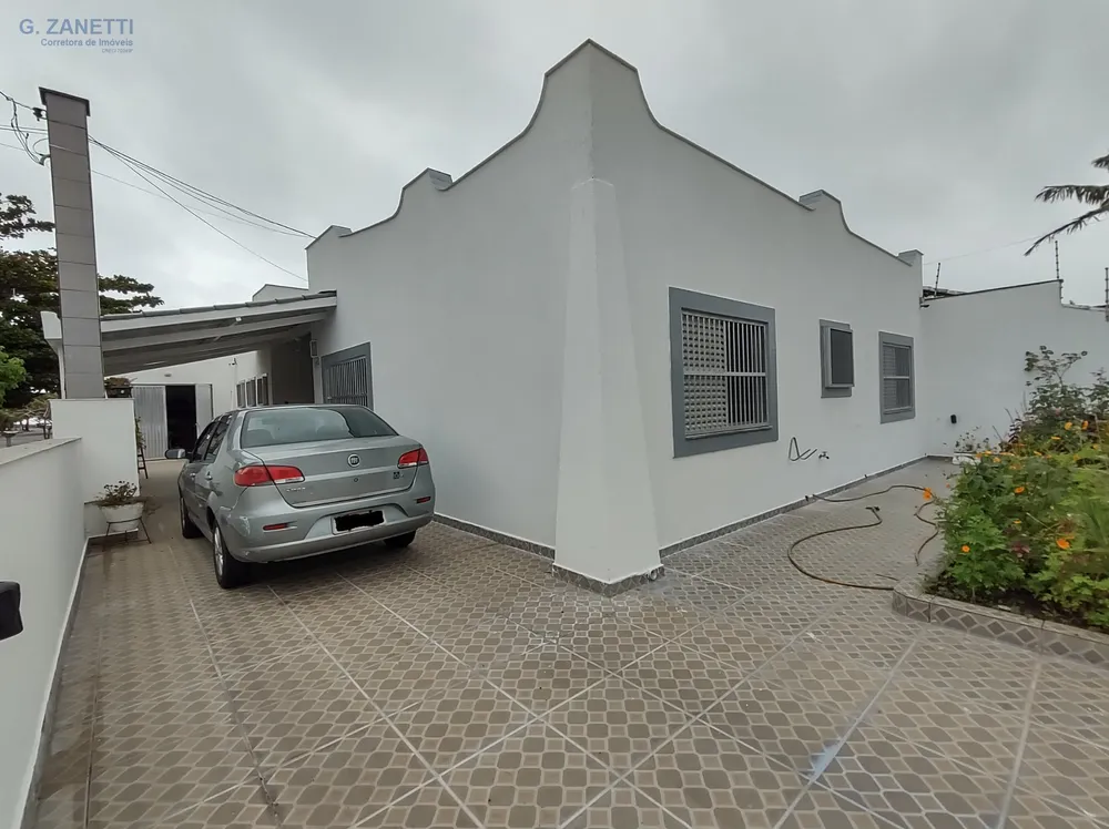 Casa, 4 quartos, 210 m² - Foto 1