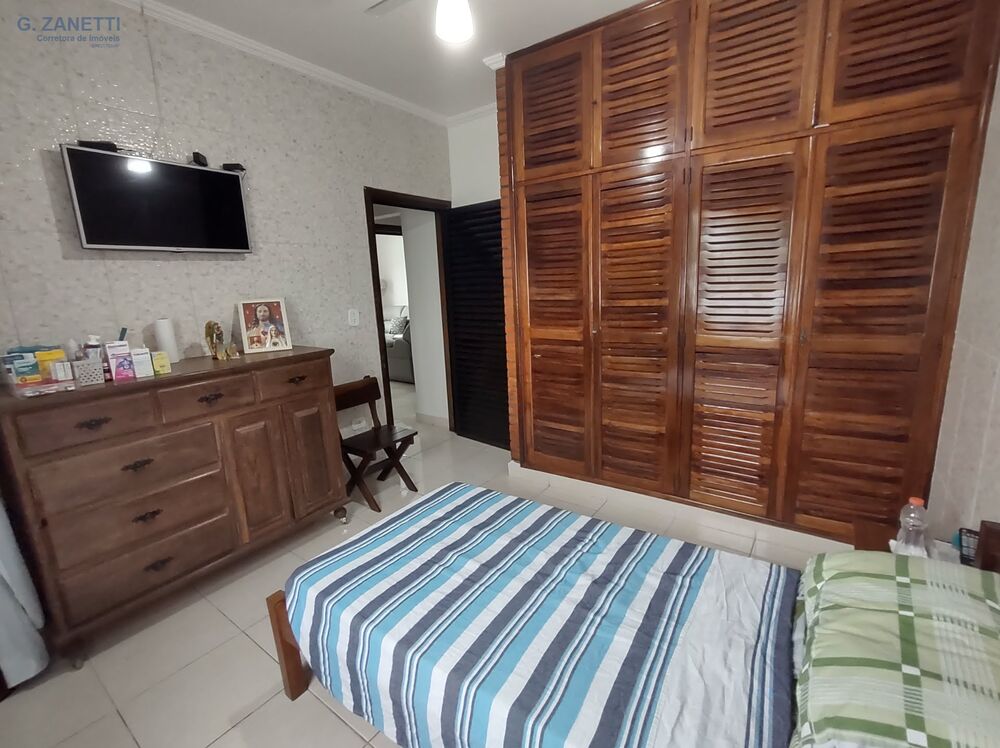 Casa, 4 quartos, 210 m² - Foto 3