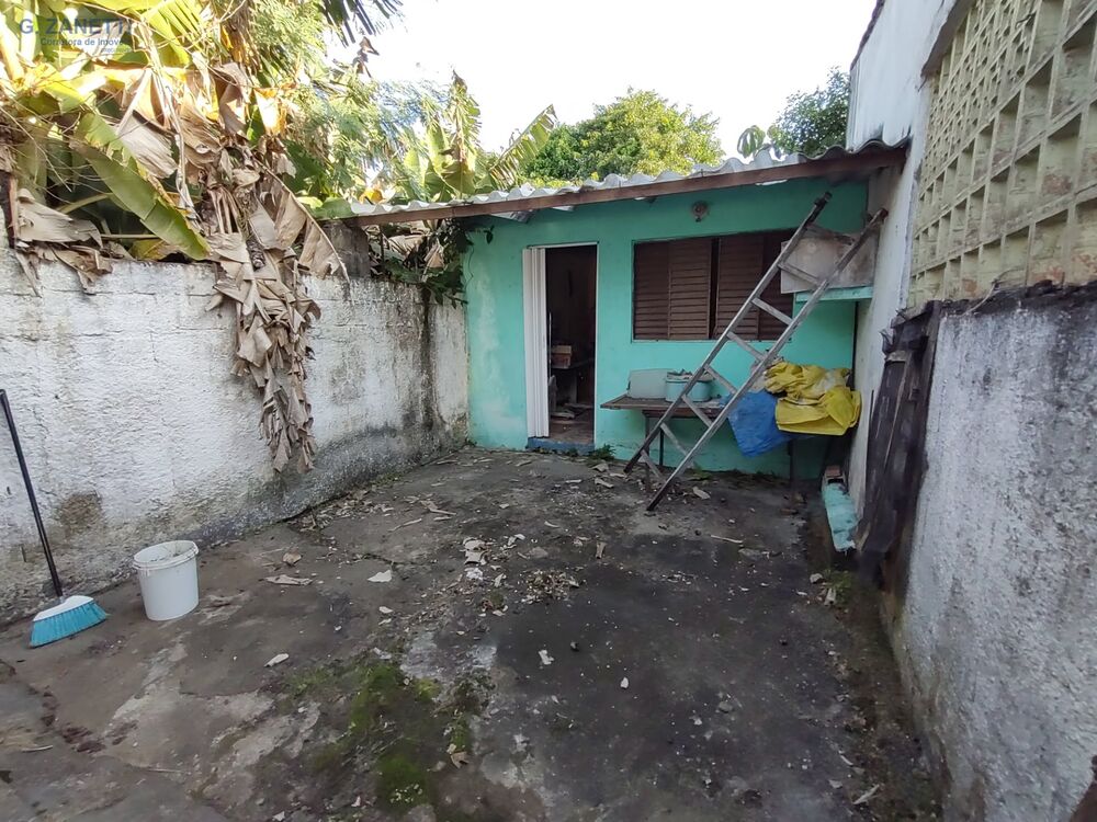 Casa à venda com 1 quarto, 80m² - Foto 4