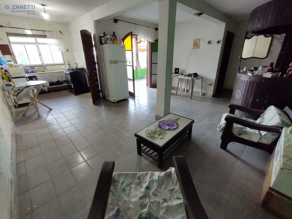 Casa à venda com 1 quarto, 80m² - Foto 3