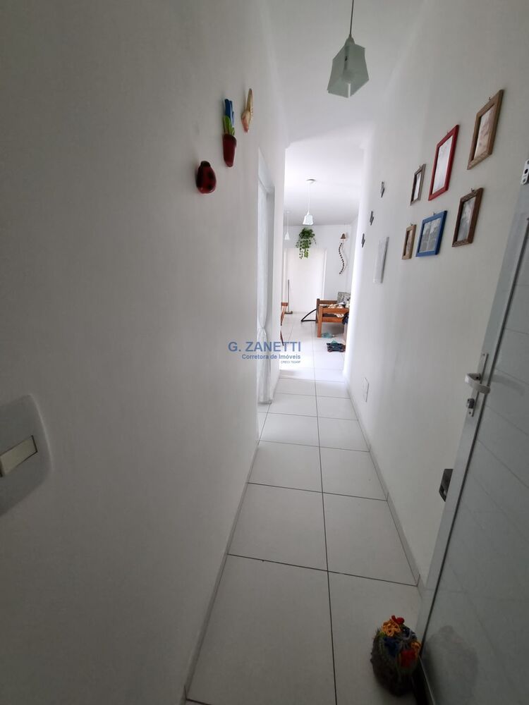 Apartamento à venda com 2 quartos, 75m² - Foto 1
