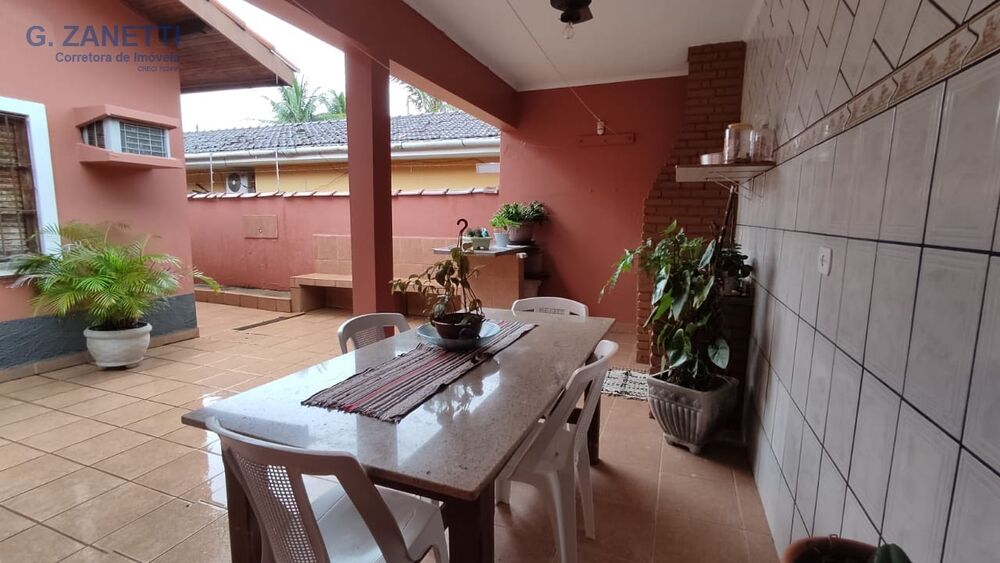 Casa, 3 quartos, 187 m² - Foto 1