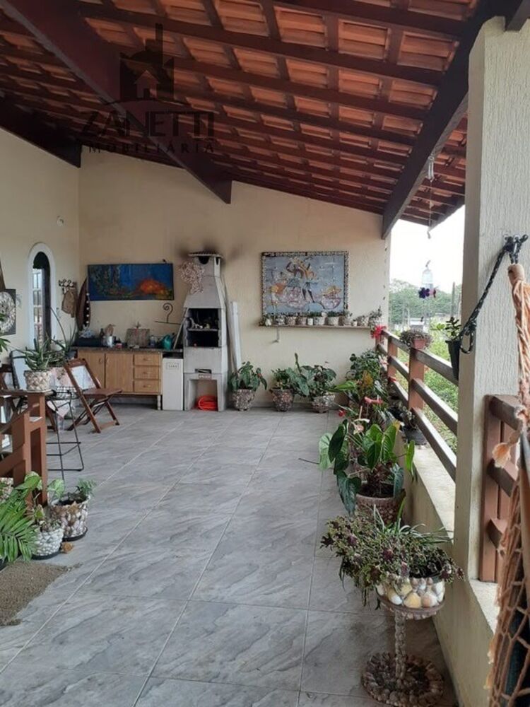 Casa, 5 quartos, 238 m² - Foto 4