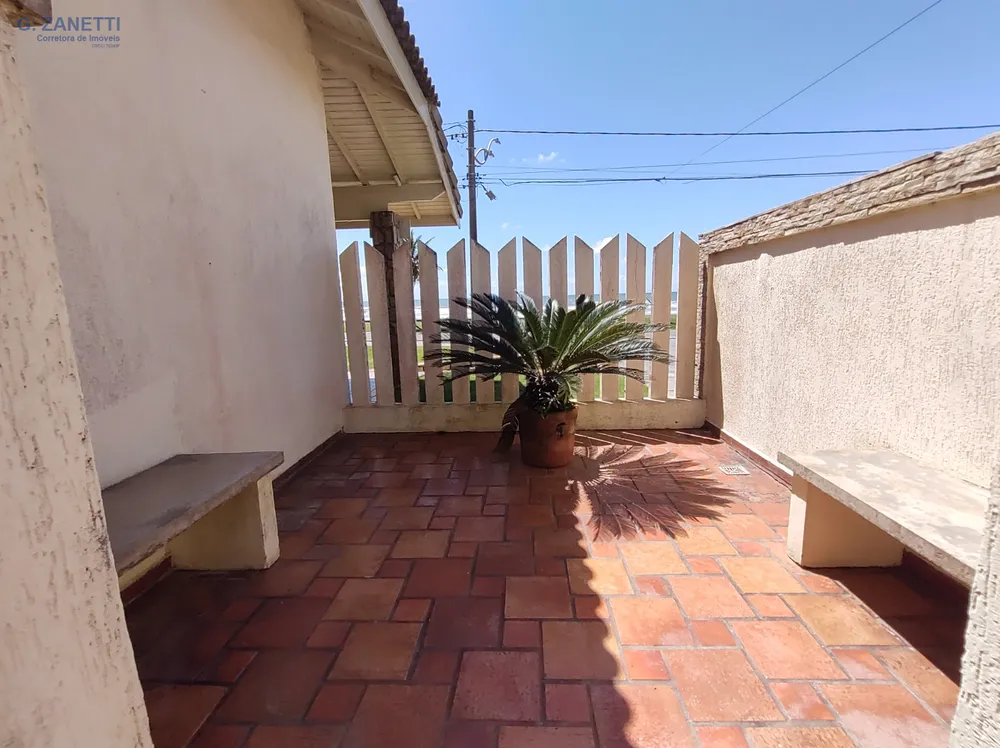 Casa, 3 quartos, 225 m² - Foto 2