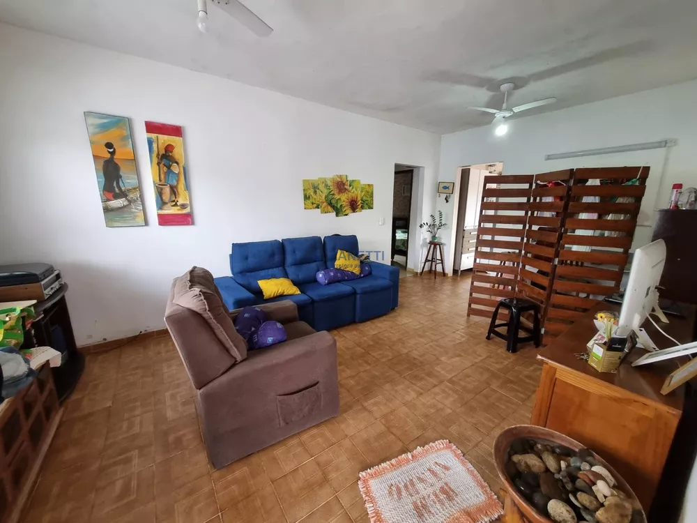 Casa à venda com 2 quartos, 194m² - Foto 4