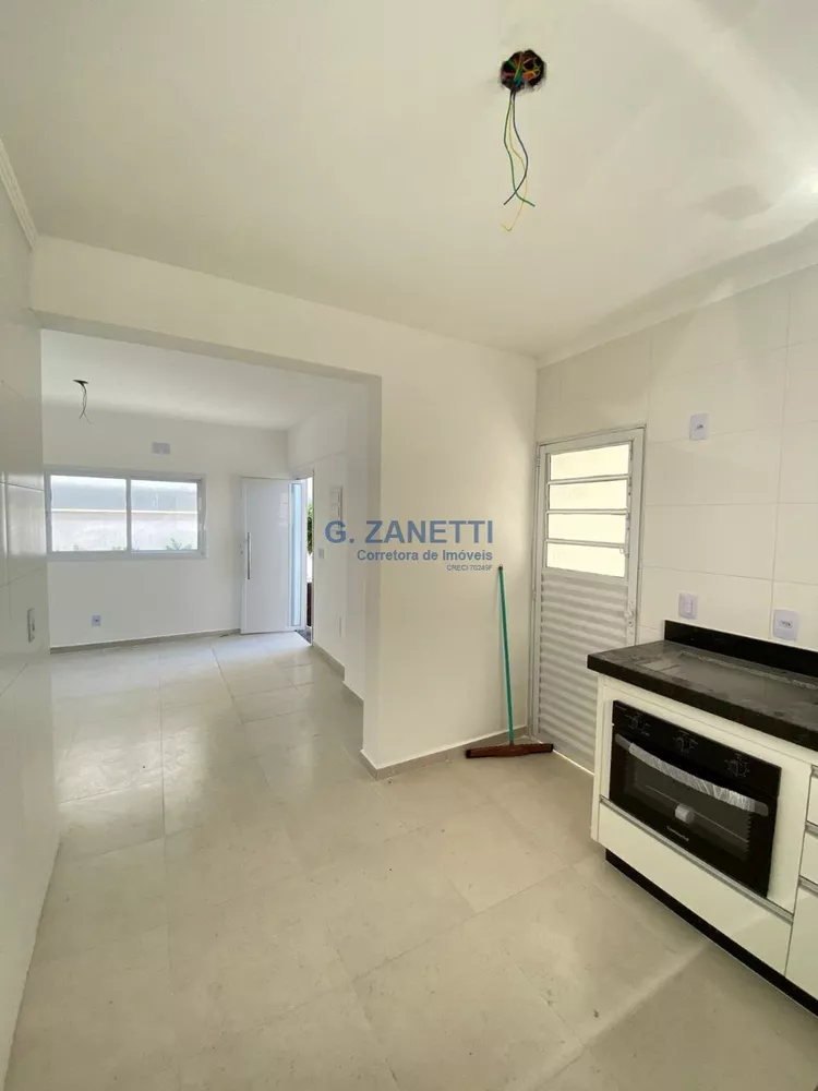 Casa à venda com 3 quartos, 93m² - Foto 4