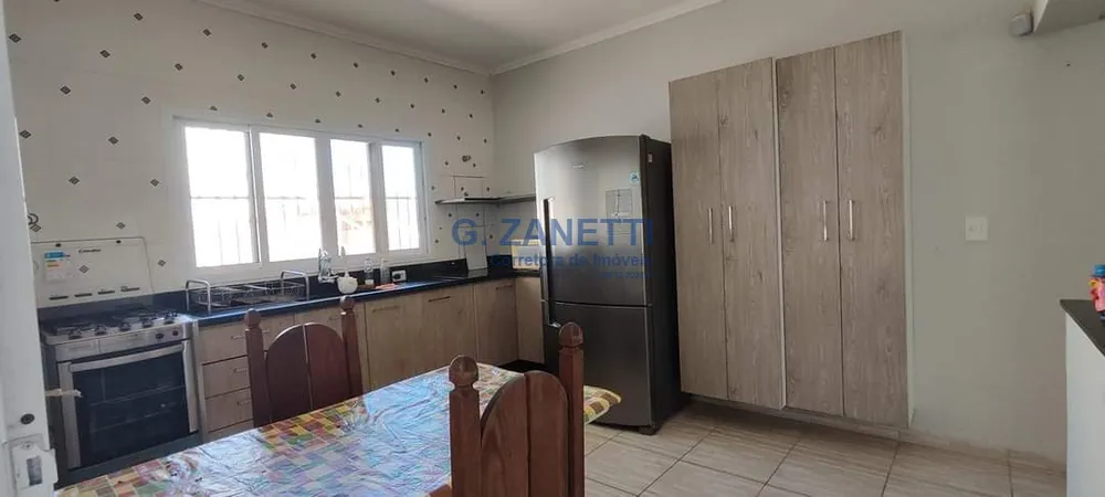 Casa, 2 quartos, 198 m² - Foto 11