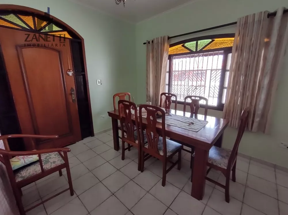 Casa à venda com 4 quartos, 330m² - Foto 3