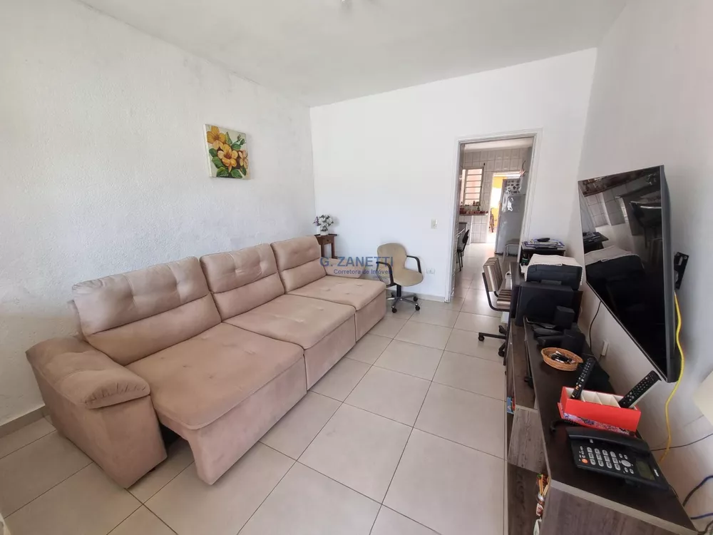 Casa à venda com 2 quartos, 161m² - Foto 2