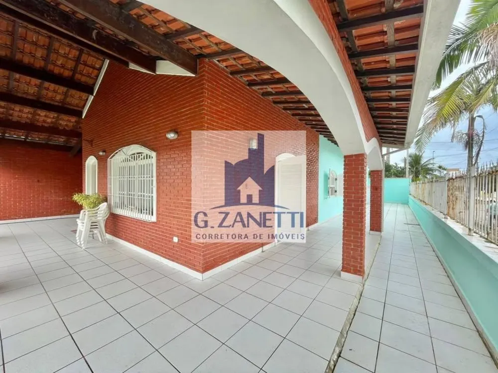 Casa, 3 quartos, 191 m² - Foto 2