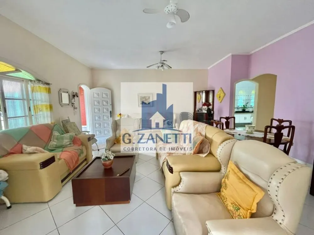 Casa, 3 quartos, 191 m² - Foto 1