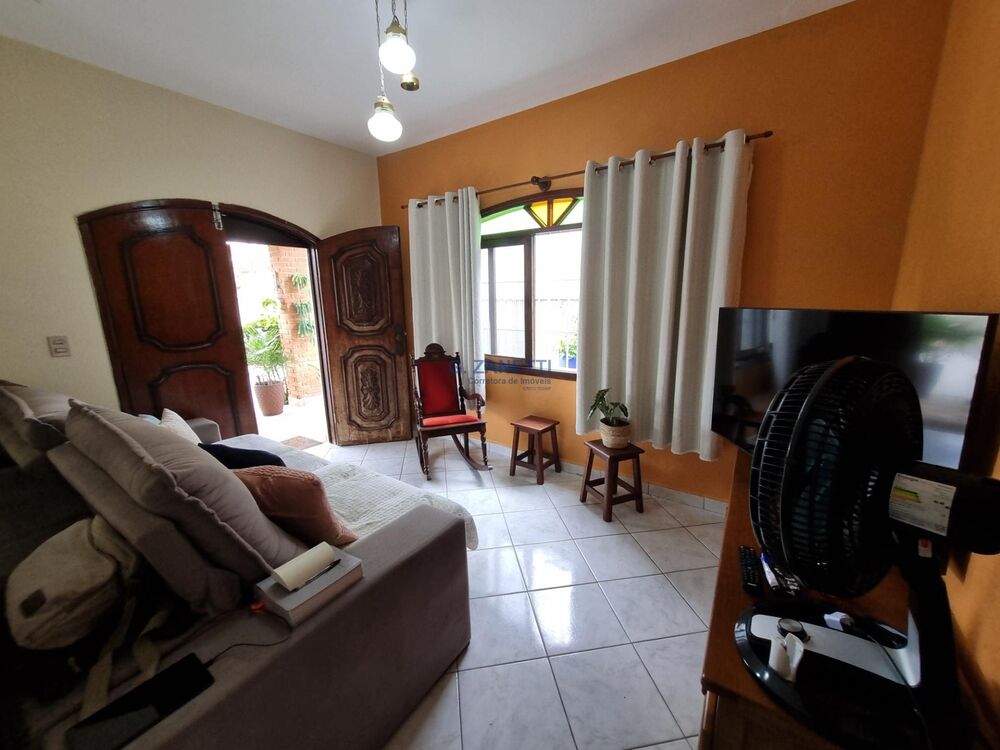 Casa, 2 quartos, 140 m² - Foto 1