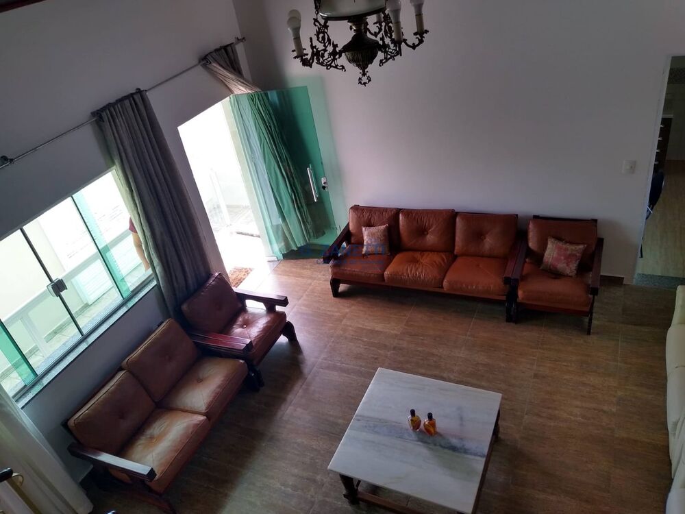 Casa, 4 quartos, 205 m² - Foto 2