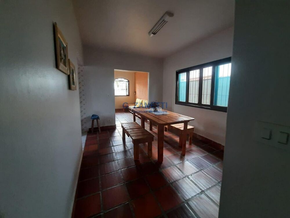 Casa, 3 quartos, 177 m² - Foto 2