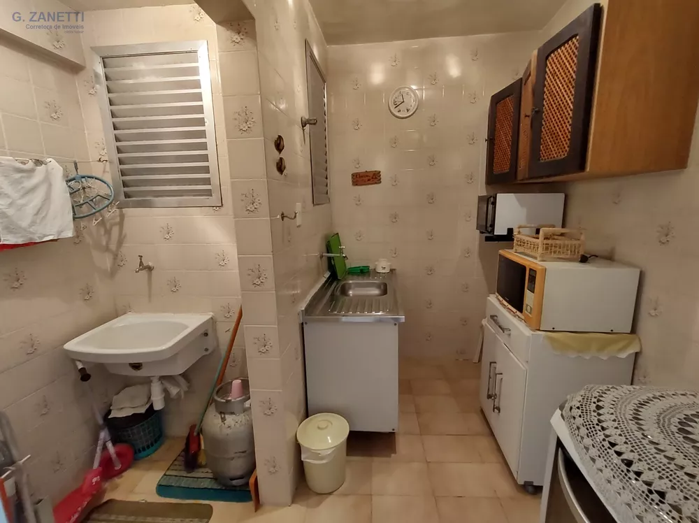 Apartamento à venda com 2 quartos, 60m² - Foto 2