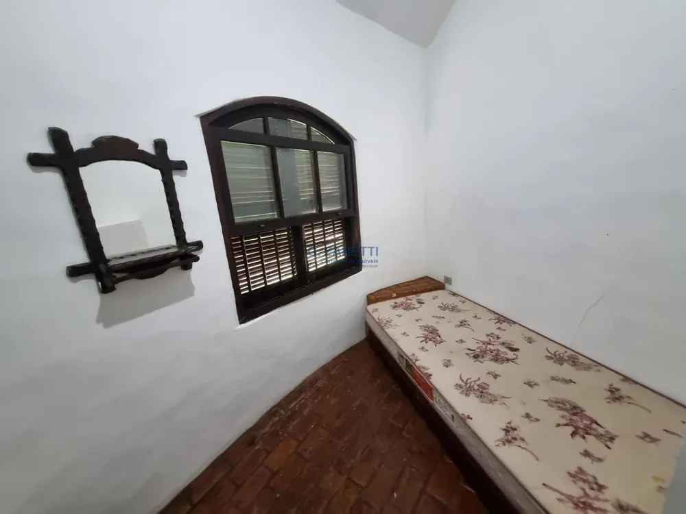 Casa, 7 quartos, 264 m² - Foto 1