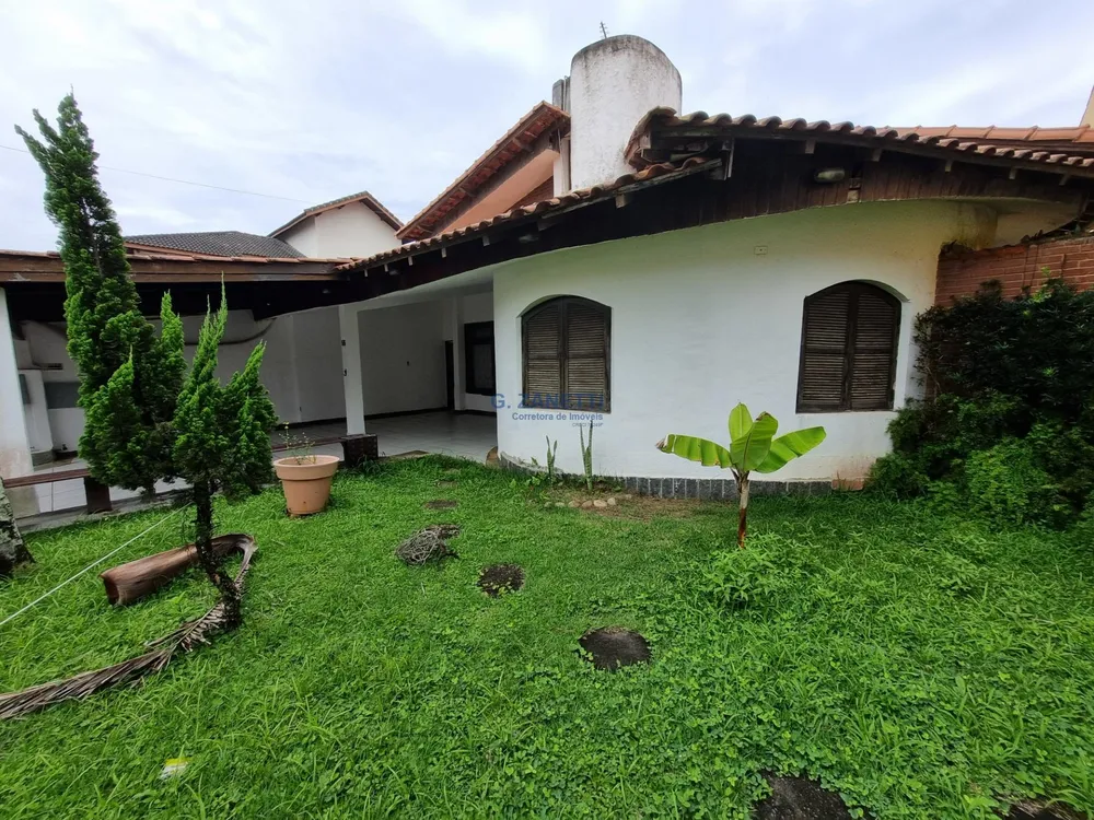 Casa, 7 quartos, 264 m² - Foto 2