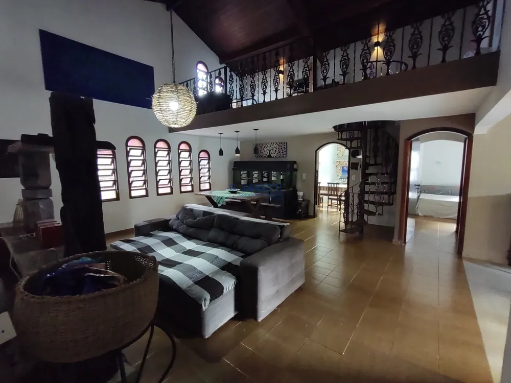 Sobrado, 6 quartos, 500 m² - Foto 1