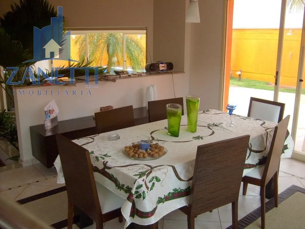 Sobrado, 3 quartos, 248 m² - Foto 1