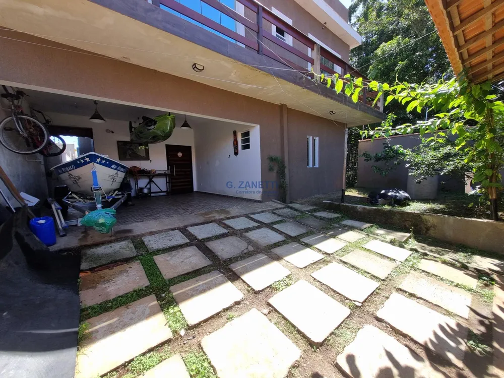 Casa, 6 quartos, 249 m² - Foto 4