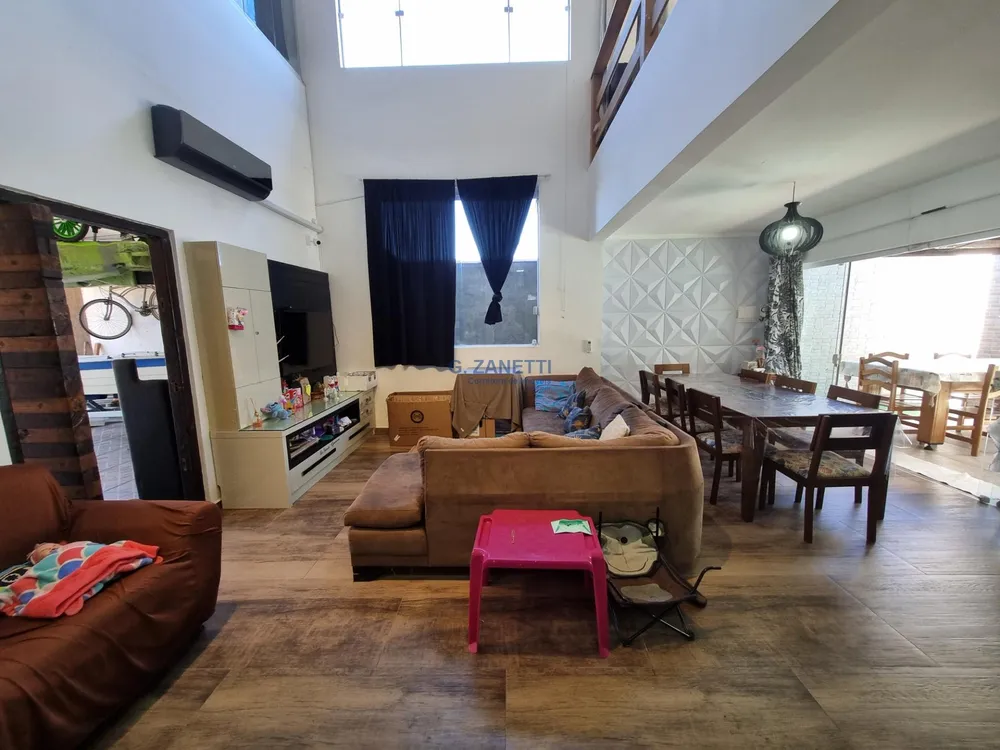 Casa, 6 quartos, 249 m² - Foto 10