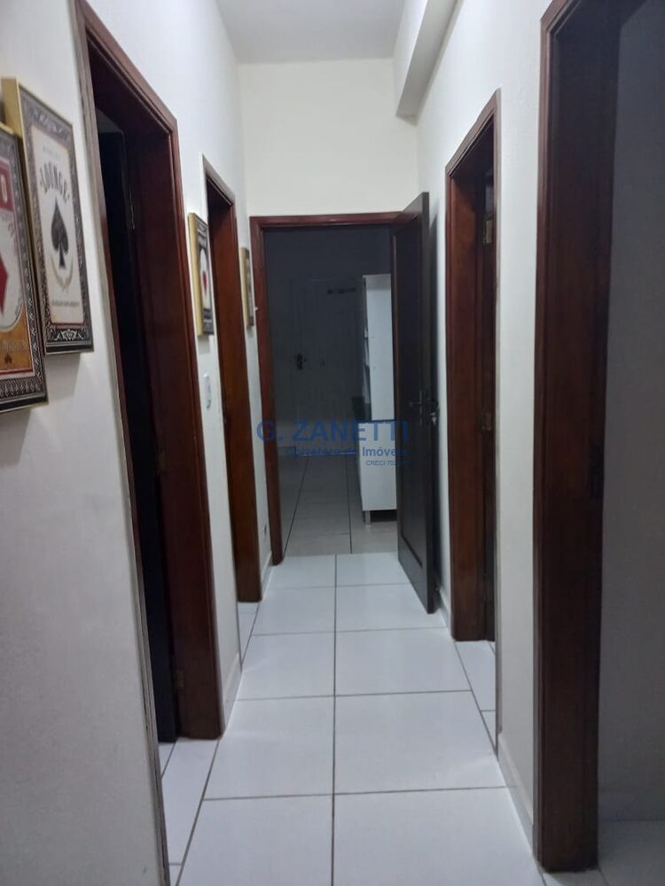 Casa, 4 quartos, 220 m² - Foto 2