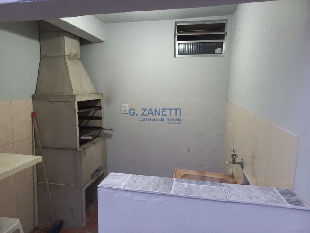 Casa, 4 quartos, 220 m² - Foto 1