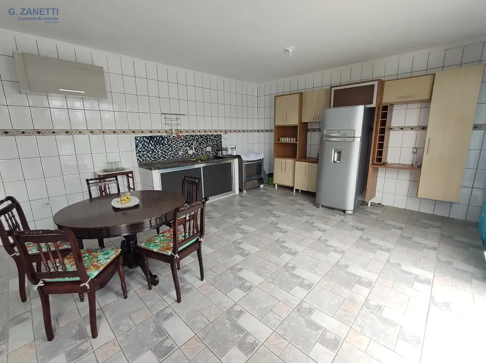 Casa, 4 quartos, 250 m² - Foto 14